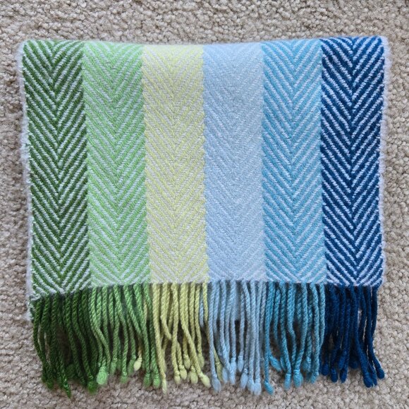 NWOT Charter Club Cashmere Scarf Blue Green - Picture 1 of 7